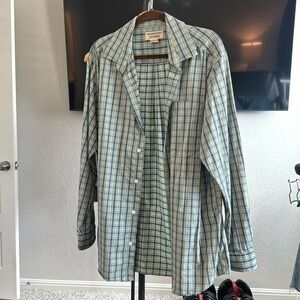 Men’s Large Duluth Trading Shirt